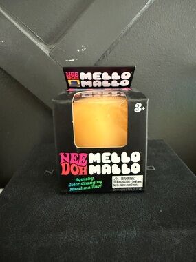 NeeDoh Mello Mallo Squishy Marshmallow - Yellow